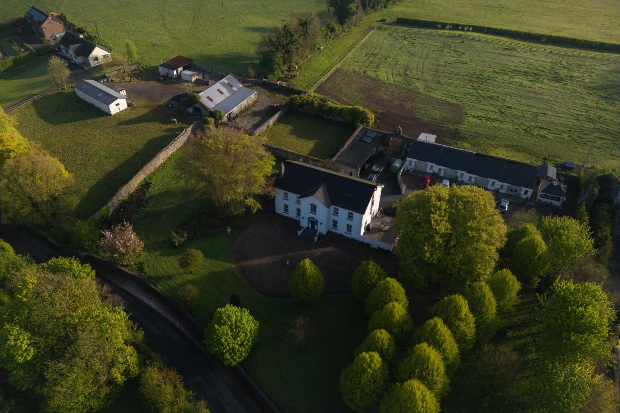 The Carriage Houses At Beechpark House Bunratty Εξωτερικό φωτογραφία